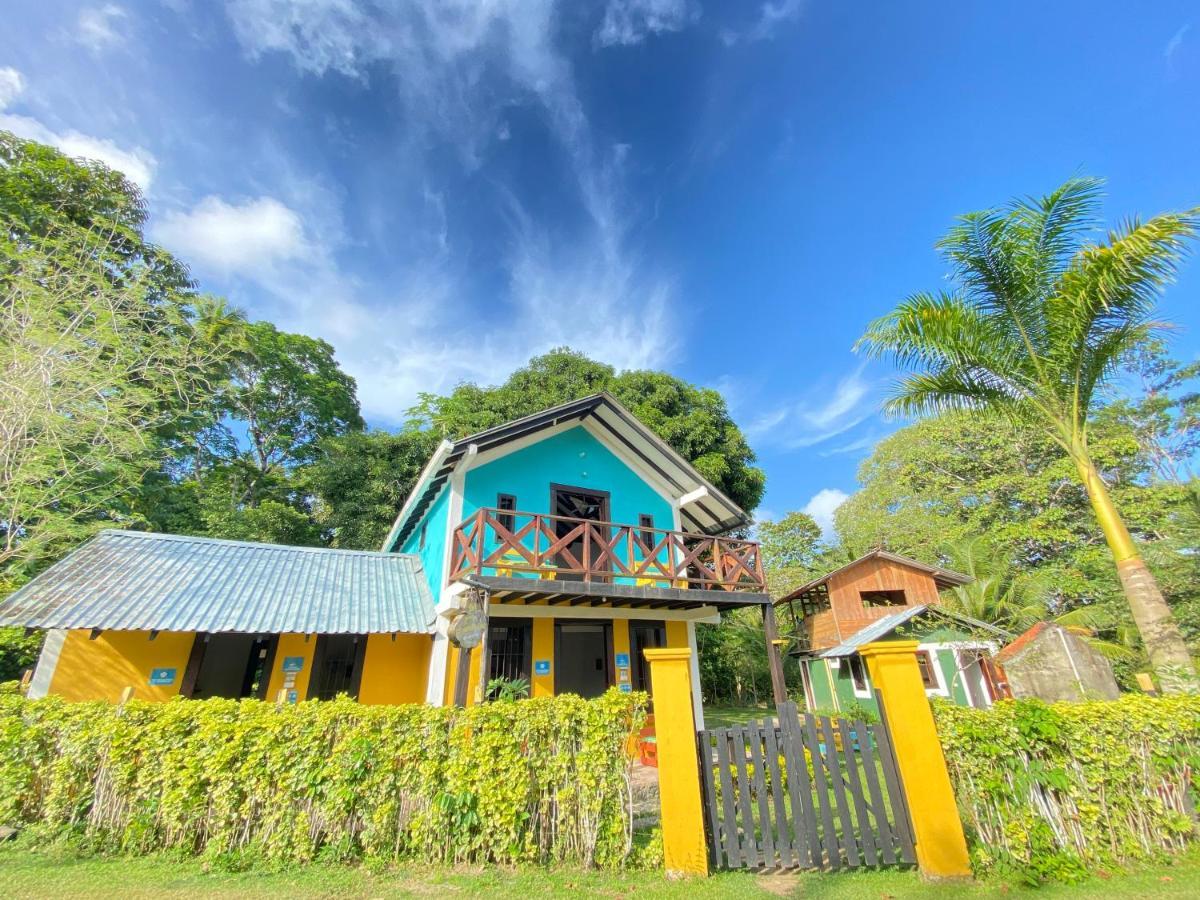 Hostal Portal Del Sol Capurganá Exterior photo